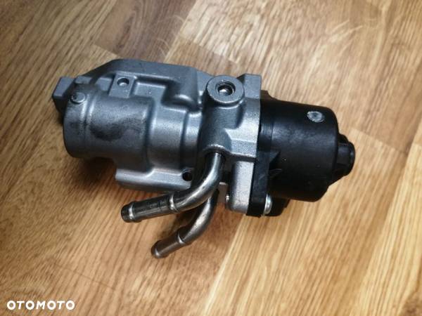 Zawór EGR TOYOTA AYGO 1.0 BENZYNA  2562040040 - 1