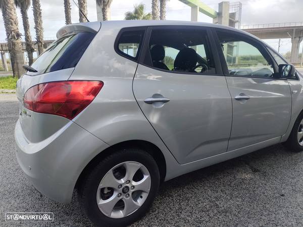 Kia Venga 1.4 CRDi EX ISG - 20