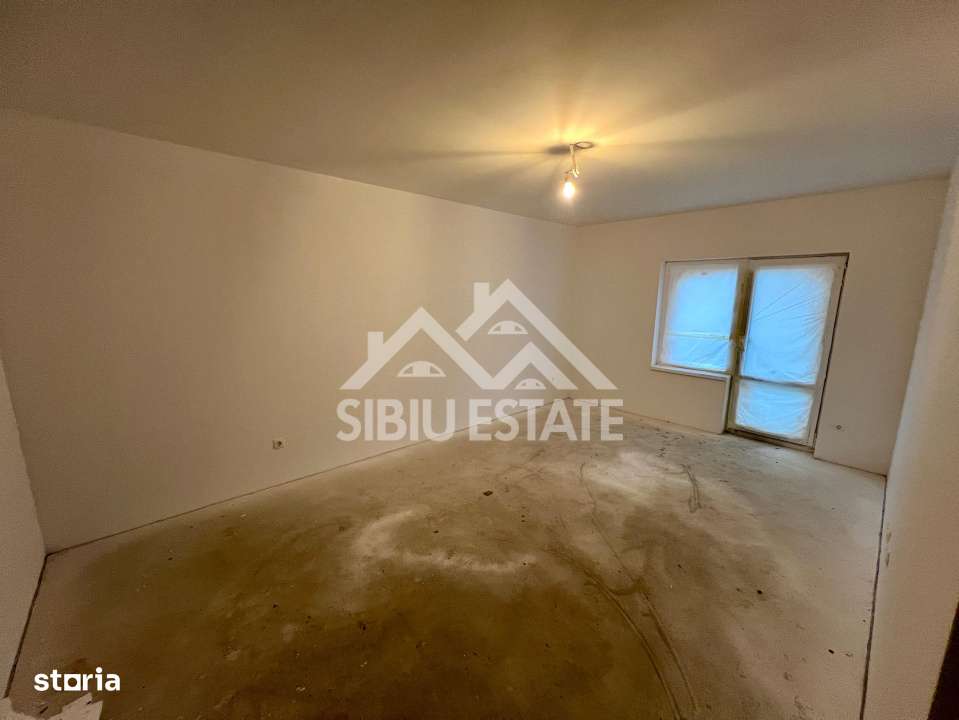 Oferta, Apartament 2 camere decomandat,gradina 40 mp, INTABULAT - Imagine principală: 5/9