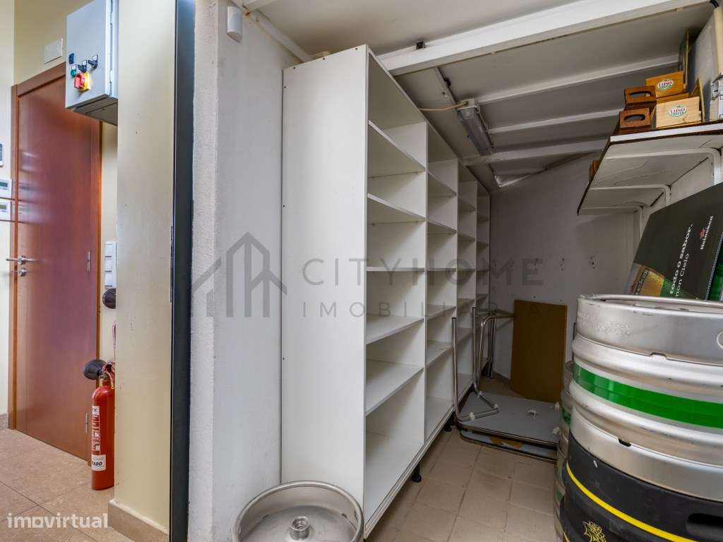 Espaço comercial em Loulé 'Chave na Mão'-12