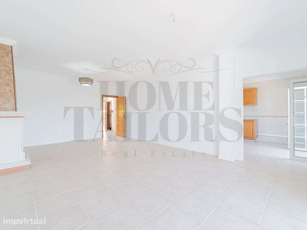 Moradia T4 com piscina-4