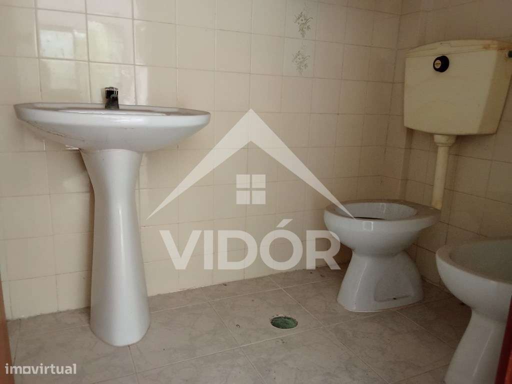 Loja no Novo Mercado Municipal da Baixa da Banheira - CJ - Grande imagem: 4/5