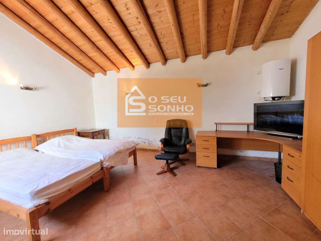 Moradia T2 com Piscina-15