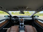 Volkswagen Passat Variant 2.0 TDI DPF Highline - 19