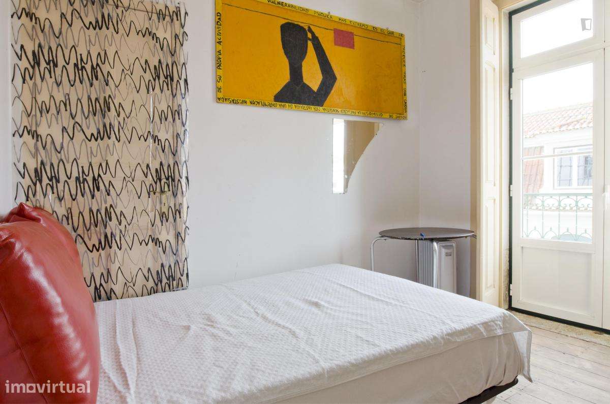 Quarto - localizado em Mouraria Lisbon - Grande imagem: 4/7