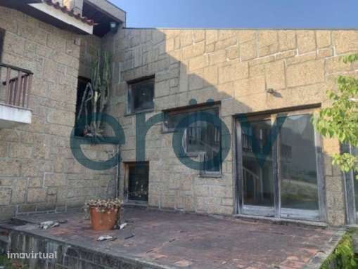 Moradia Unifamiliar com Piscina em Azurém, Guimarães – Próxima da Univ-27