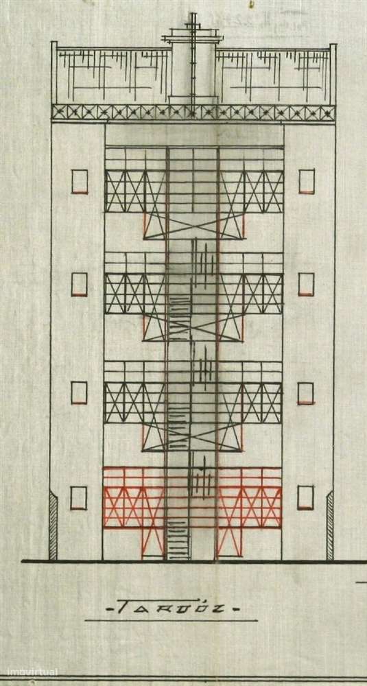 Apartamento T1 com Pátio Privativo-17
