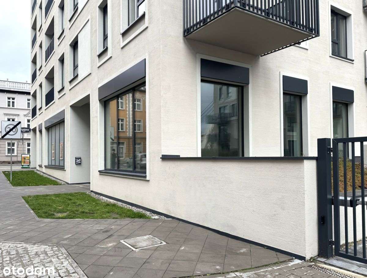 Atrakcyjny lokal przy ul. Królowej Jadwigi-2