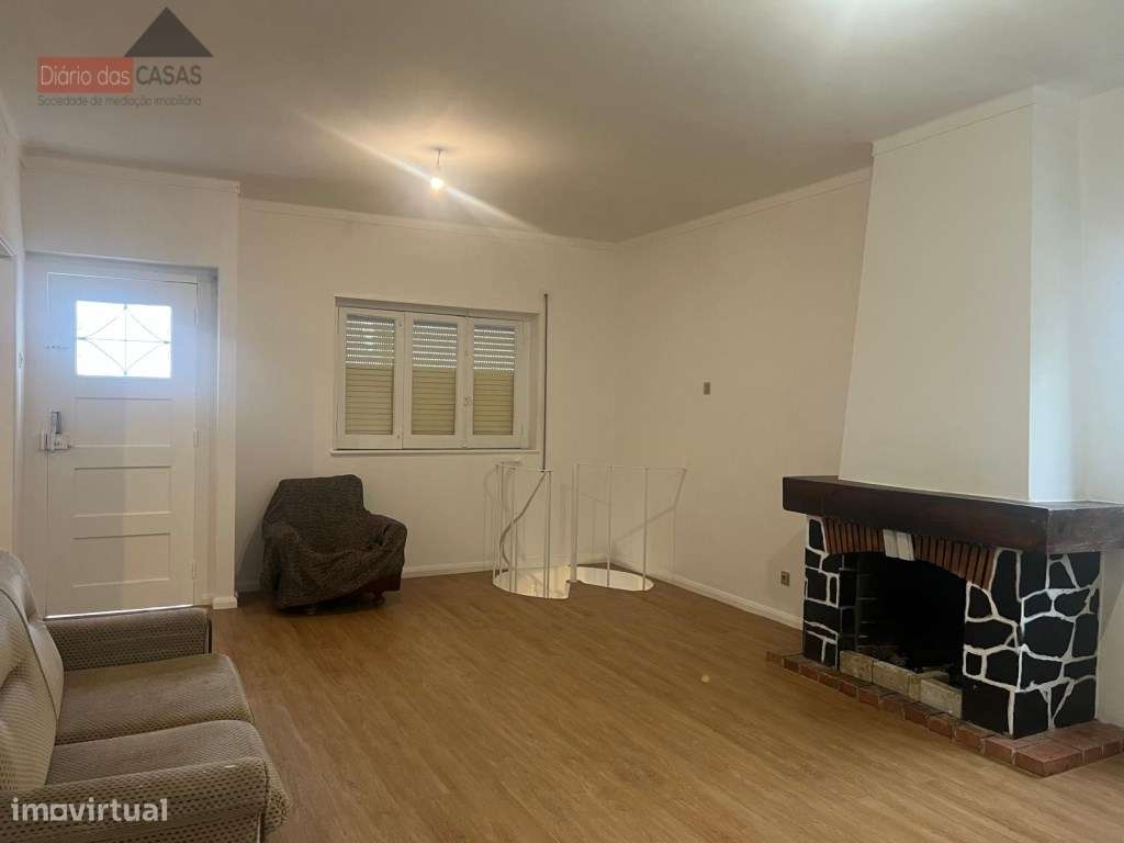 Moradia T4 com Lote de 690 m²-26