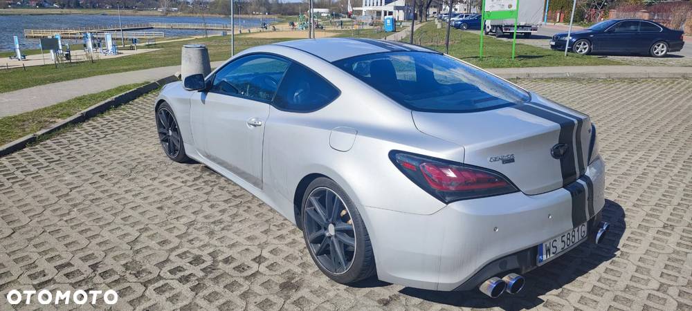 Hyundai Genesis Coupe 3.8 V6 Automatik - 13