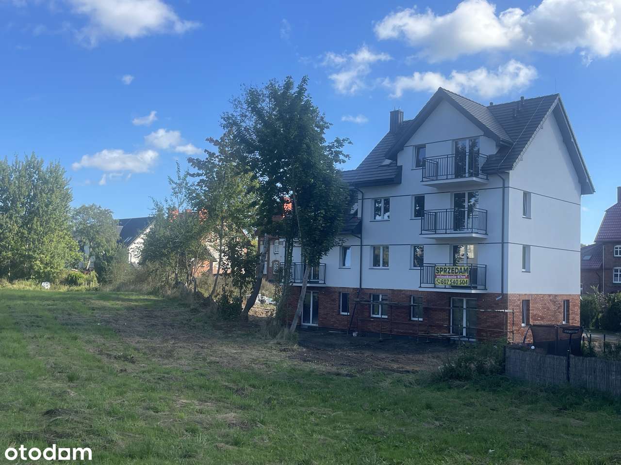 3-POKOJOWE W CENTRUM KARTUZ MIEJSCEM POSTOJOWYM W CENIE - Pełny obrazek: 5/9