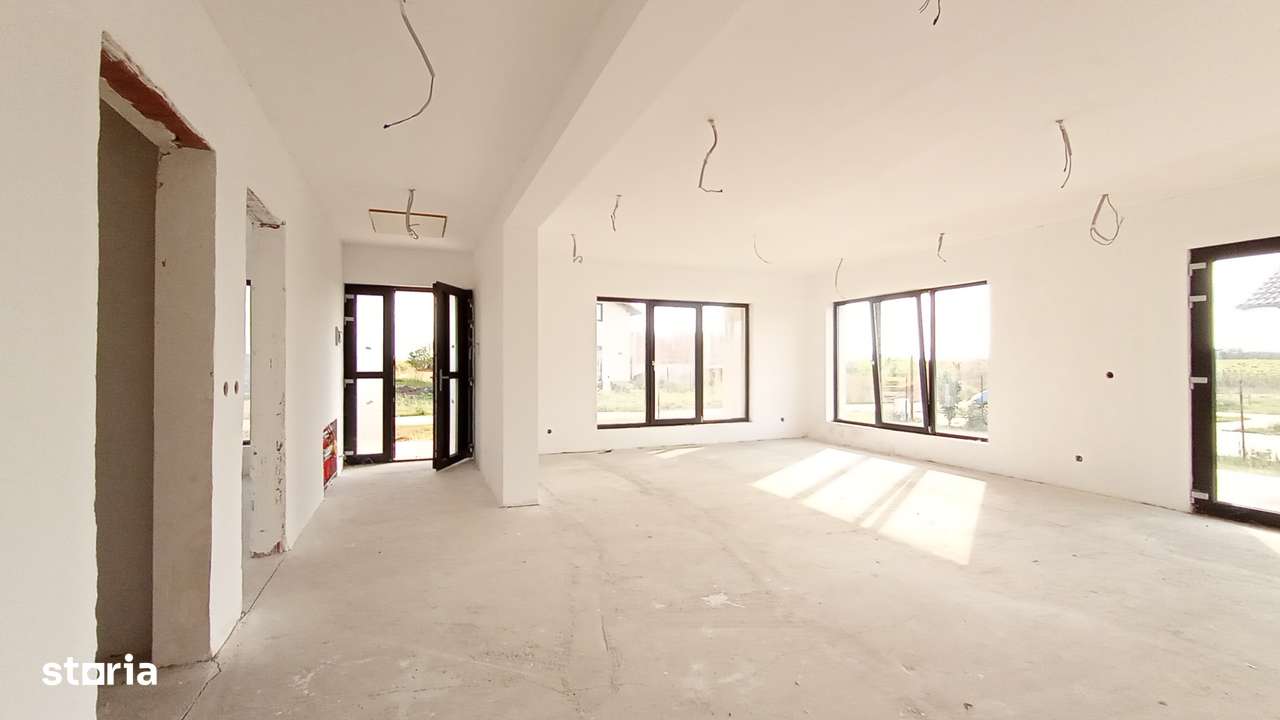 Casă nouă spațioasă cu teren mare Zimandcuz - Imagine principală: 4/8