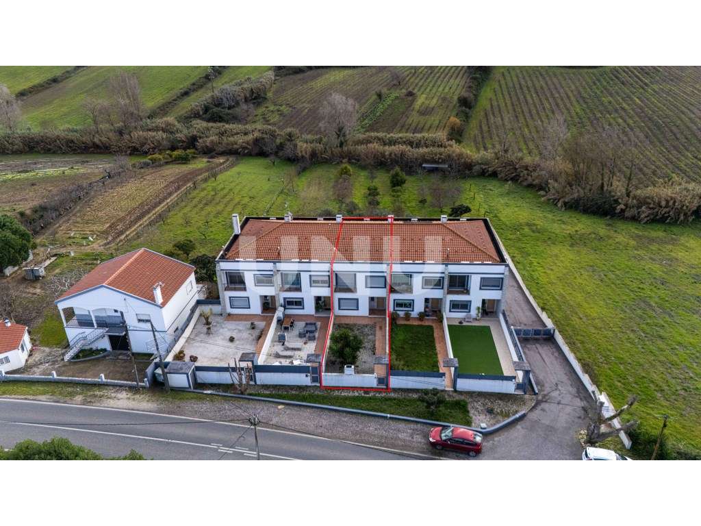 Moradia T3, inserida em condomínio privado, na Carnota, Alenquer!-38