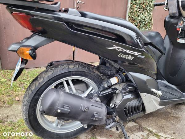 Yamaha X-max - 7