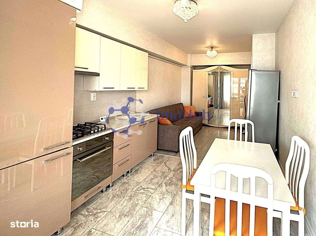 2 camere Royal Town Copou – intabulat, se acceptă credit - Imagine principală: 4/10