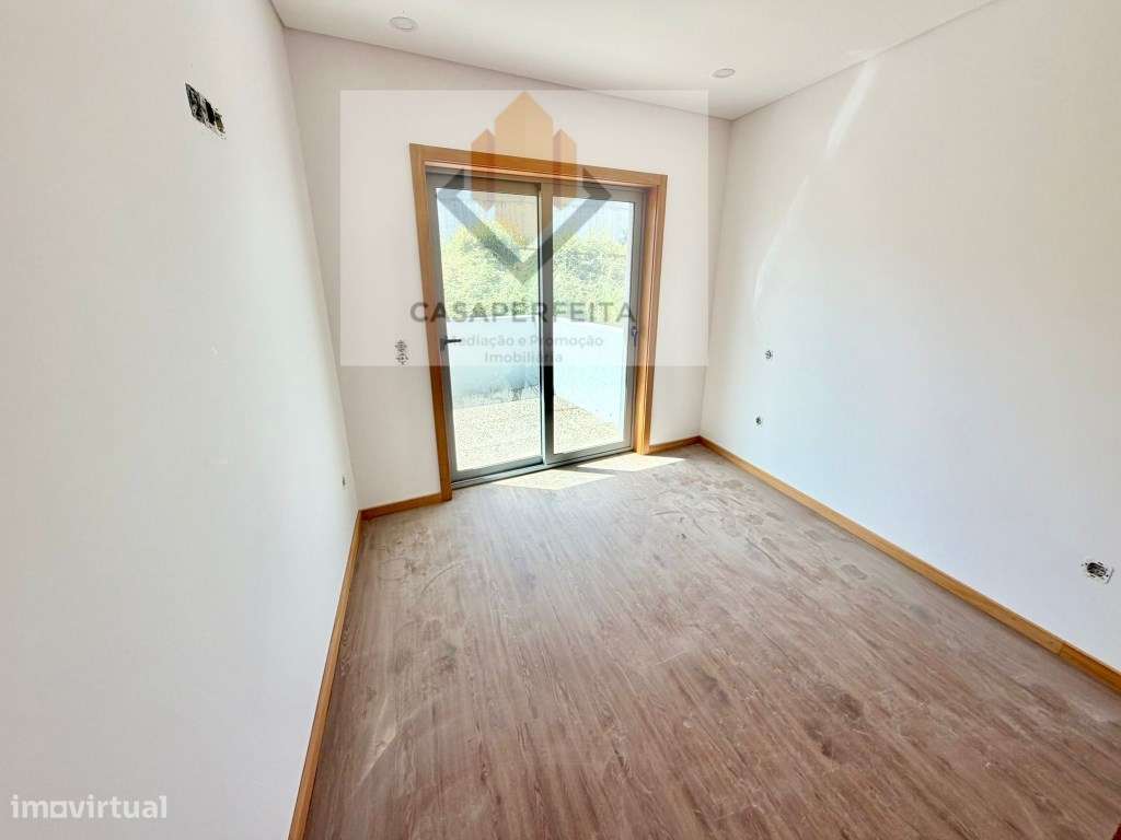 Apartamento T3 NOVO com 156m2, Terraço e Lugar de Garagem - Nogueir...-6