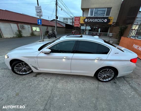 BMW Seria 5 530e Aut. Luxury Line - 5