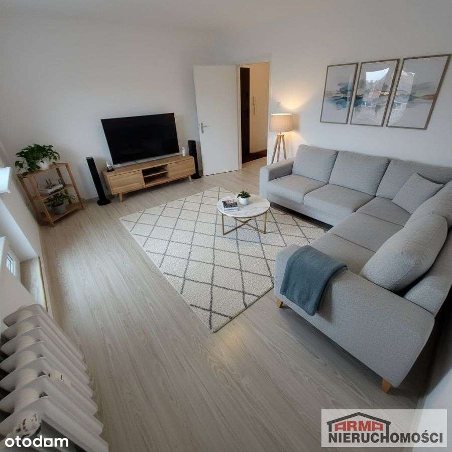 Mieszkanie 2 Pokojowe Po Generalnym Remoncie - Pełny obrazek: 1/9