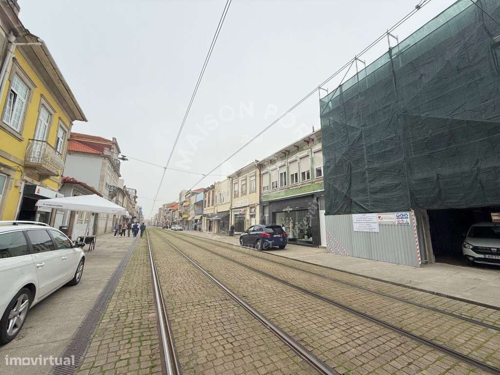 Apartamento T0 com Varanda na Rua Brito Capelo em Matosinhos - Grande imagem: 3/15