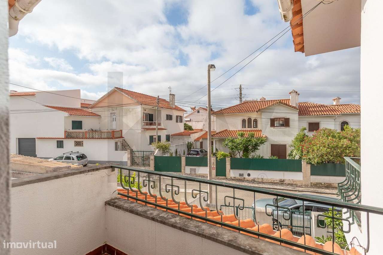 Andar de Moradia T2-35