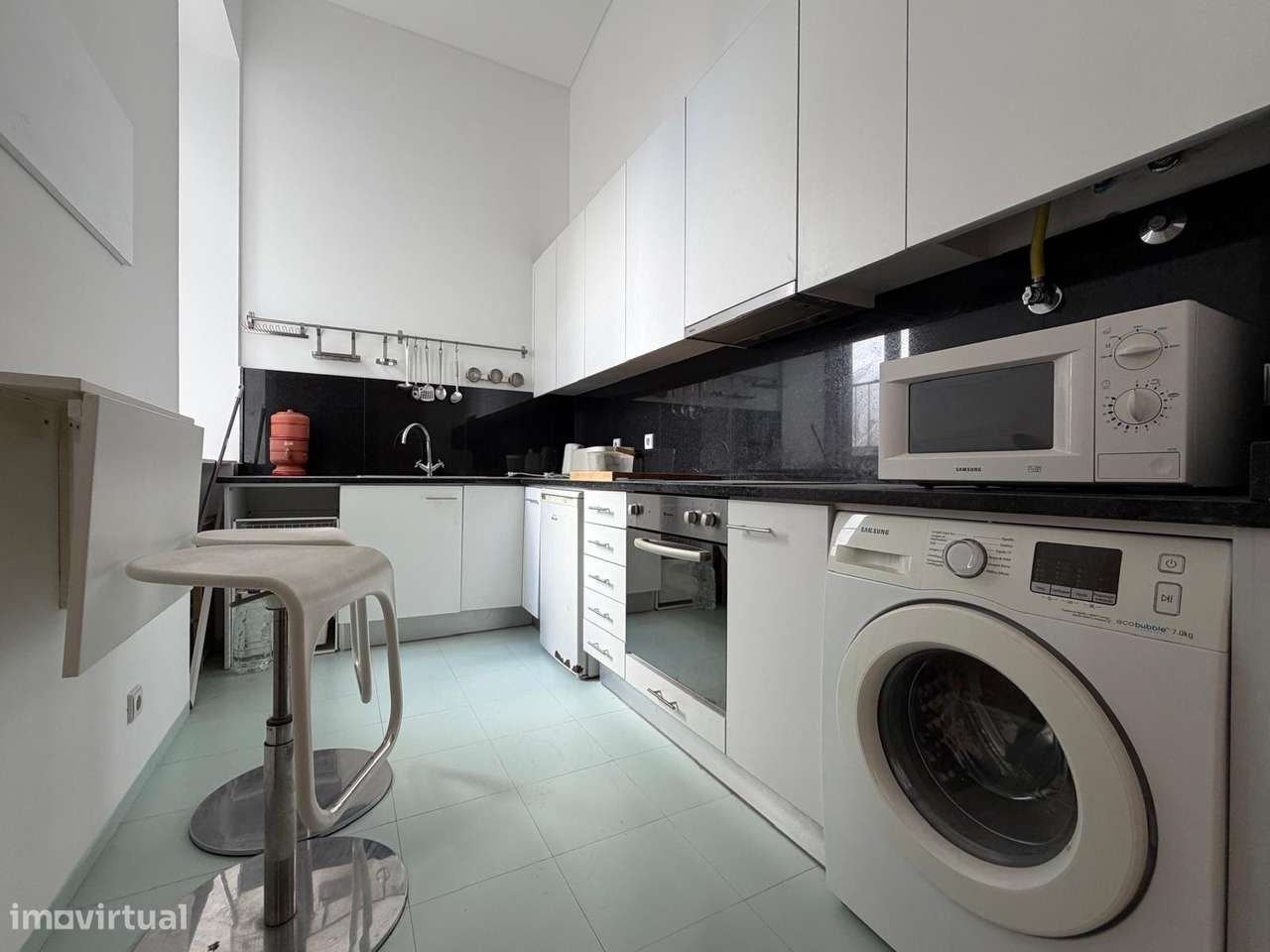 T1 com garagem e cozinha separada em Paranhos - Grande imagem: 3/10