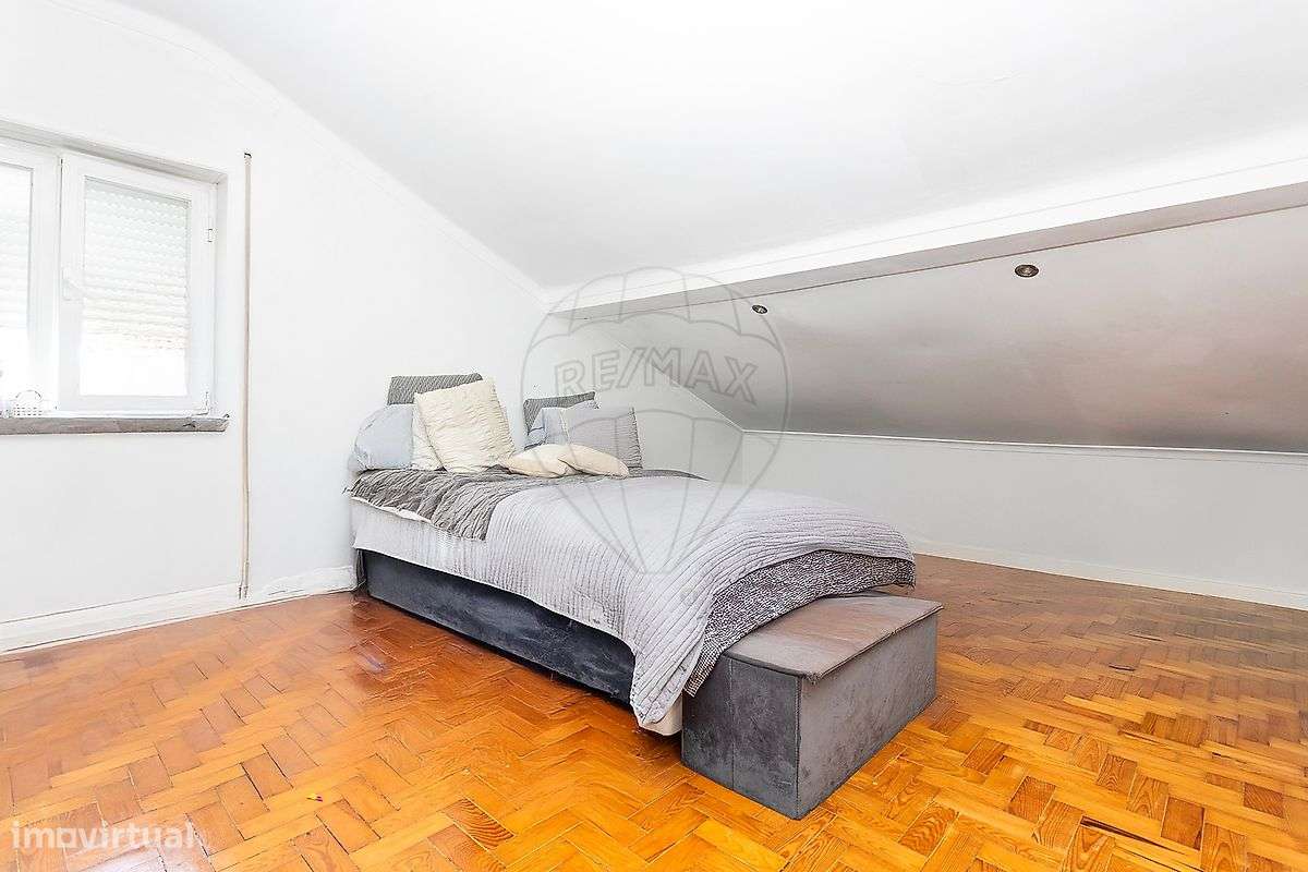 Moradia T14 para venda-45