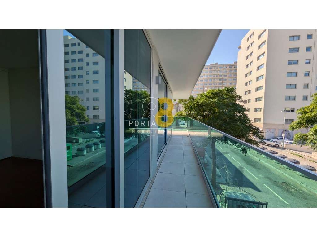 Apartamento T3 com terraço Matosinhos Sul junto ao mar-33