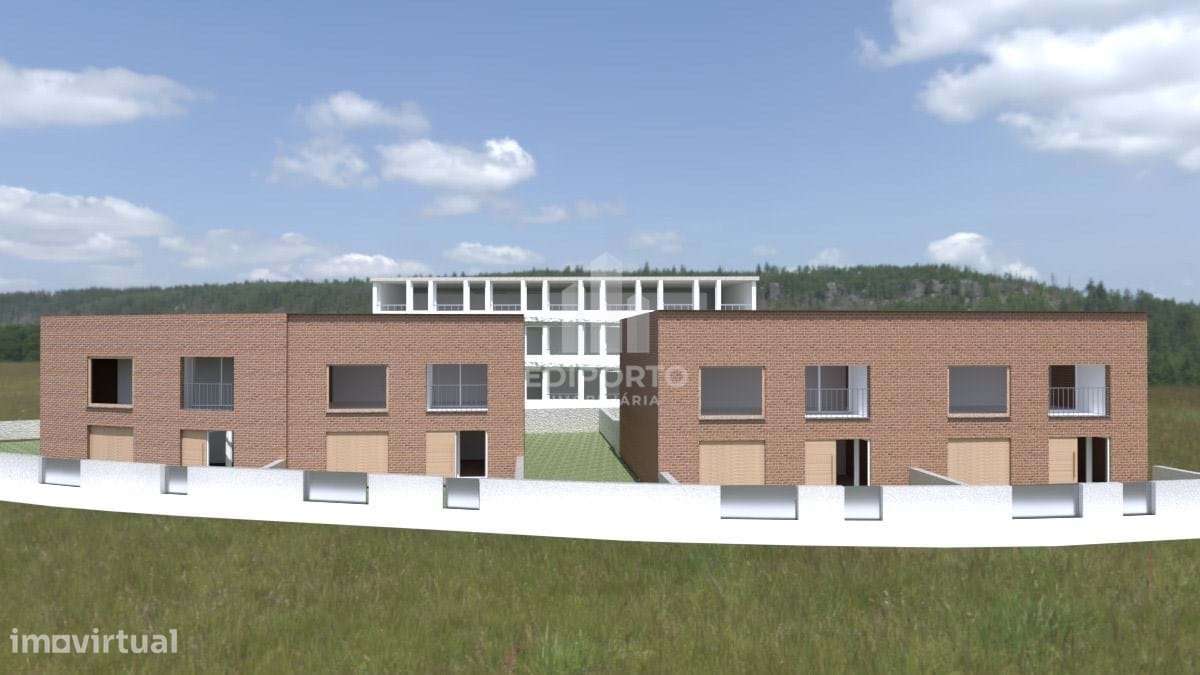 Moradia e Terreno com 3.000 m² em Lordelo- Paredes-2