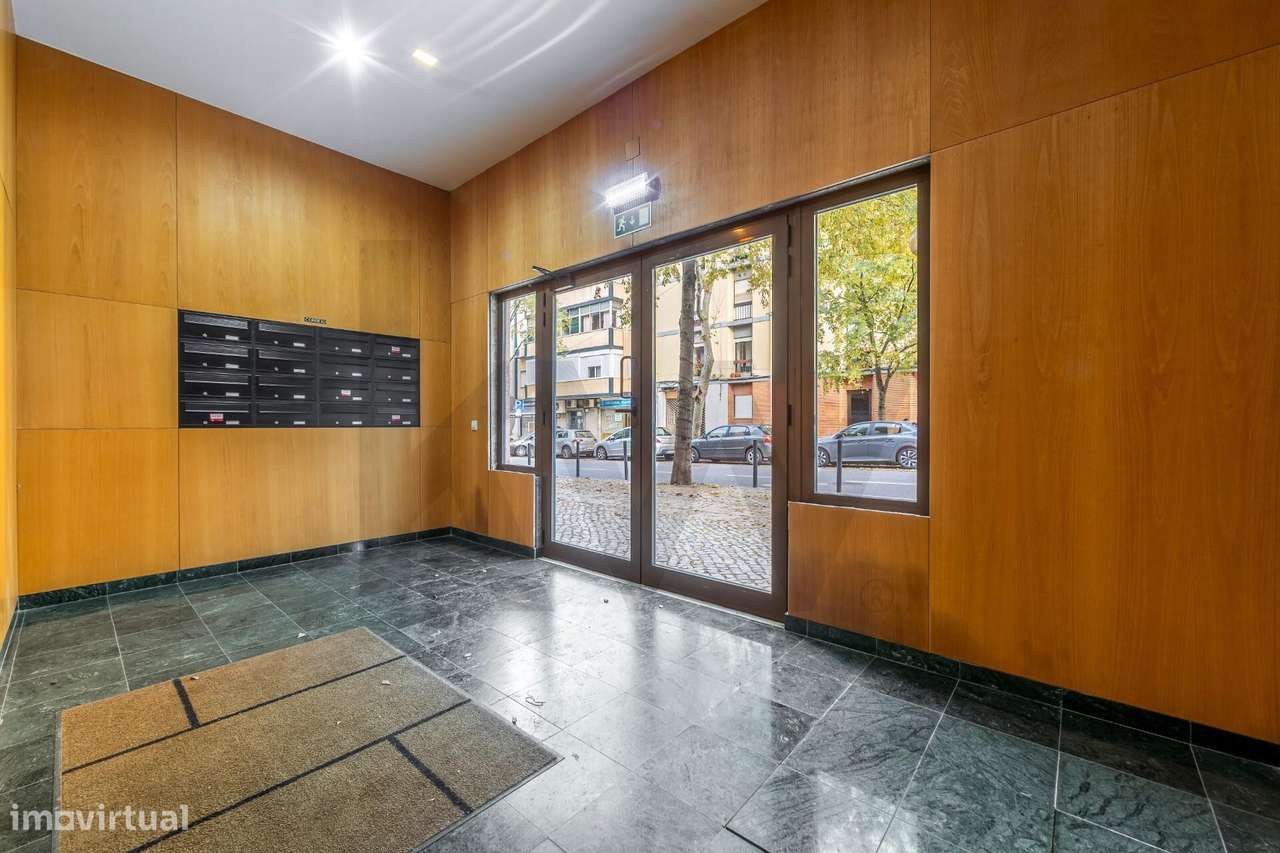 Apartamento T3 em Benfica com Garagem - Grande imagem: 4/28