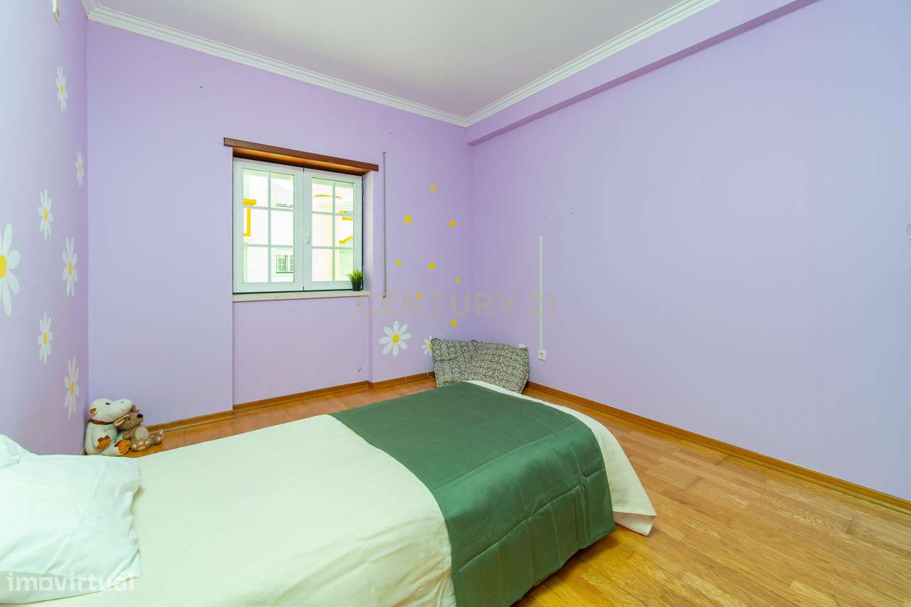 Apartamento T3 em Alcochete com garagem e arrecadação - Oportunidade Ú-20