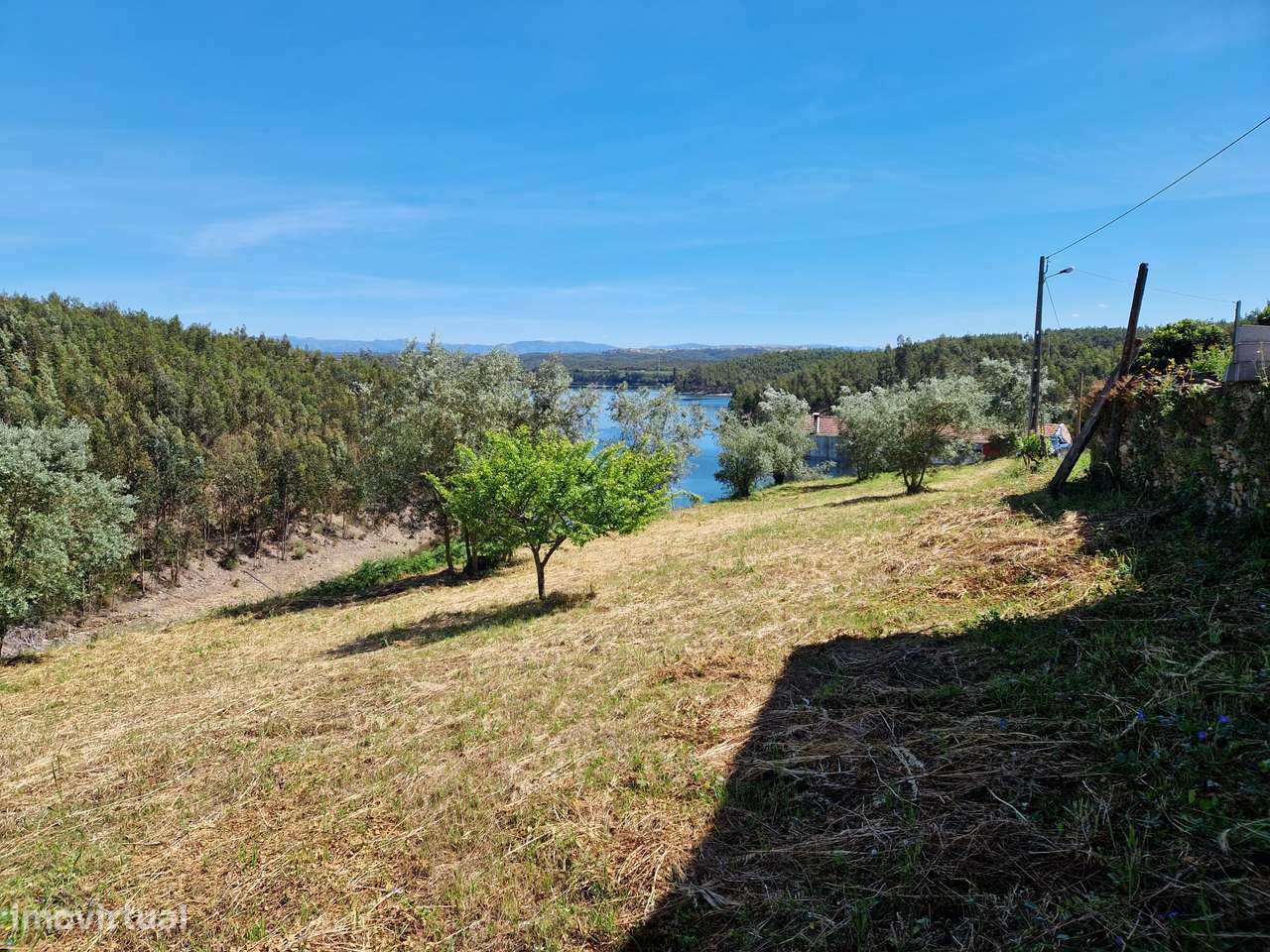 Terreno (2 lotes 500 m² cada) na Barragem da Aguieira a 50 m da água - Grande imagem: 2/5