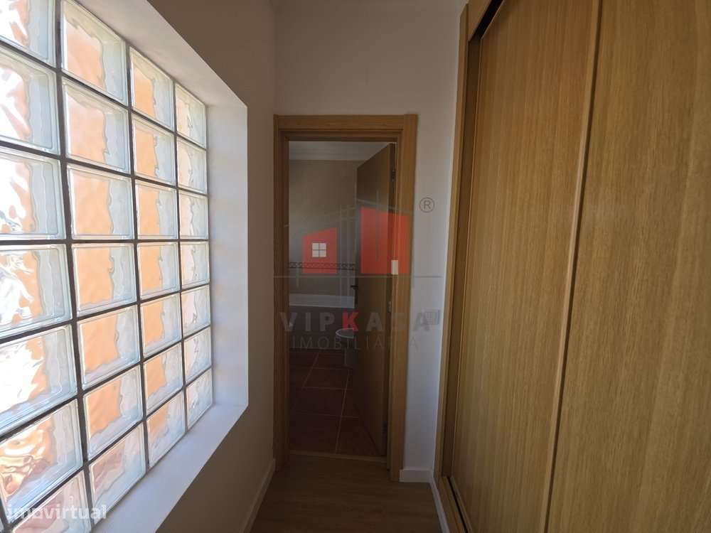 Moradia T4 com Piscina em 900 m2 de lote-12