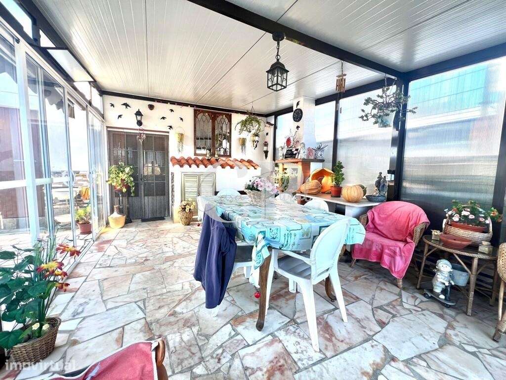 Excelente moradia térrea e independente com jardim em Arega - Figueiró-31