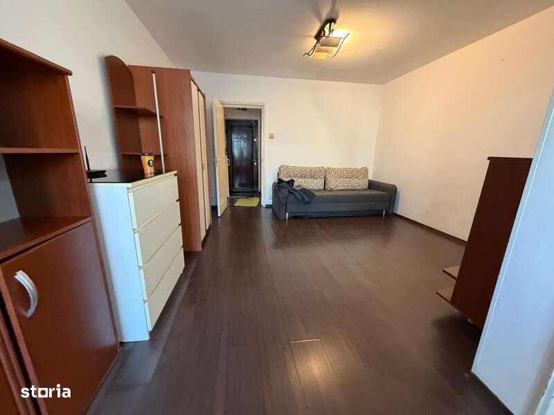 Dristor, 1 minut metrou-6