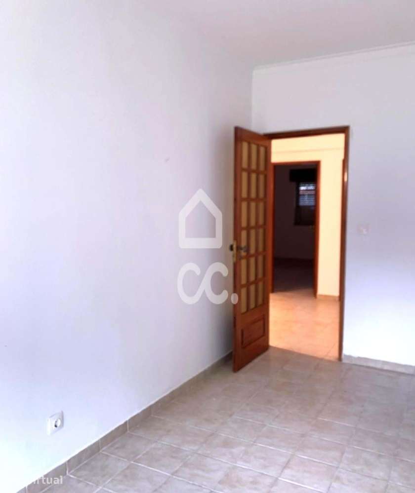 T2 em fase de remodelação, perto da Baía Seixal-9