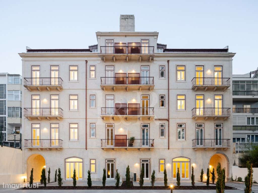 Apartamento T4+3, ideal para investimento, em Alcântara, Lisboa-9