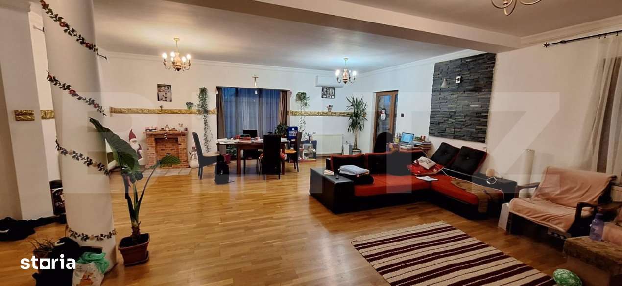 Casa cu 5 camere, 240 mp, zona-Lazuri - Imagine principală: 1/9
