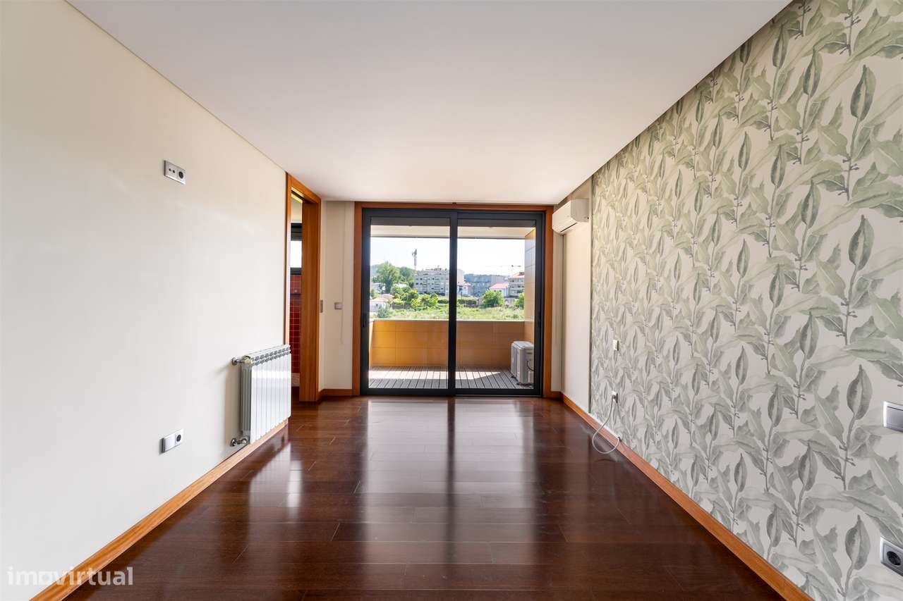 Apartamento T3 Venda em Oliveira do Douro,Vila Nova de Gaia-21