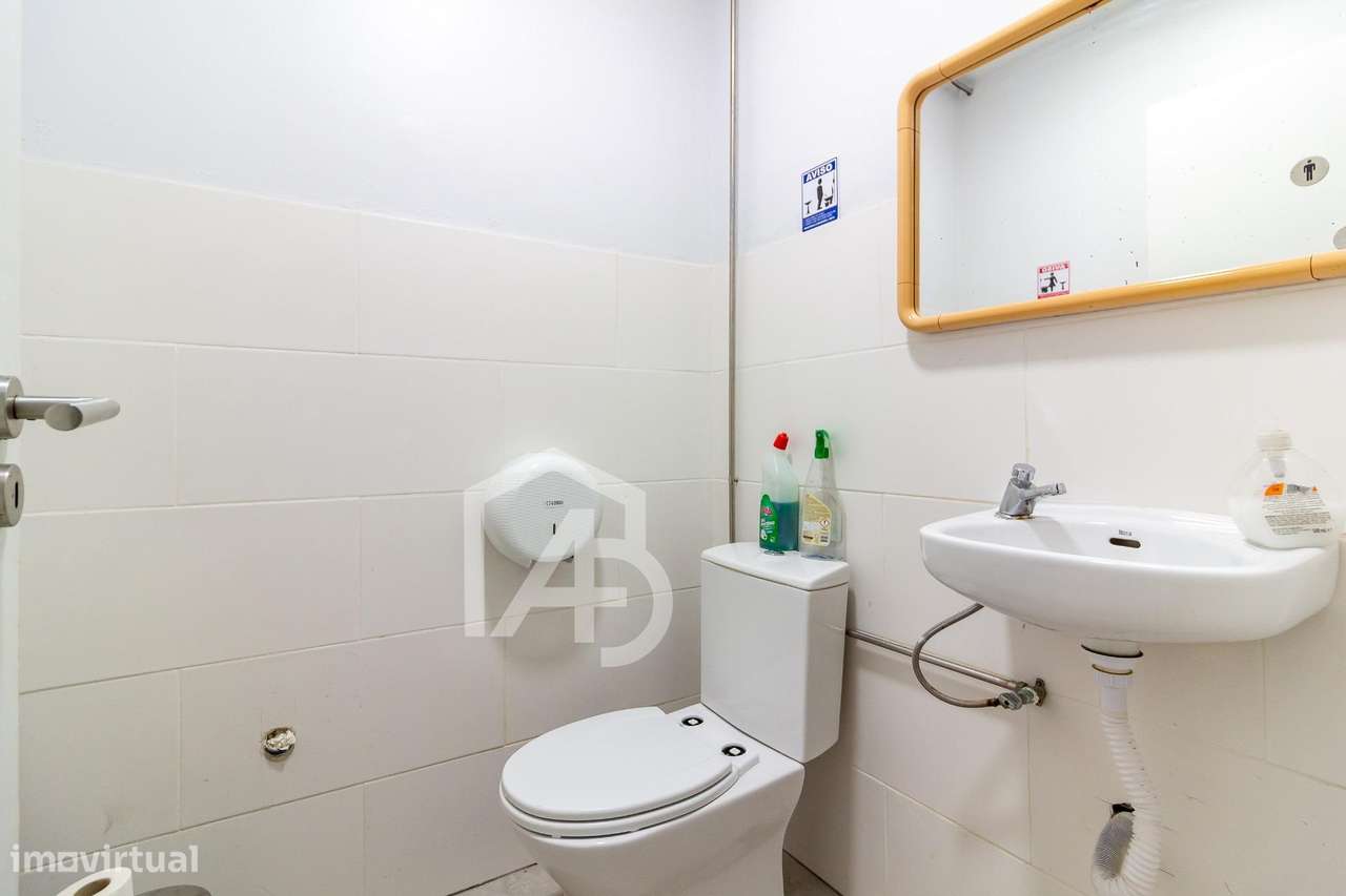 Loja com cave  Praça do Avião, Leiria-9