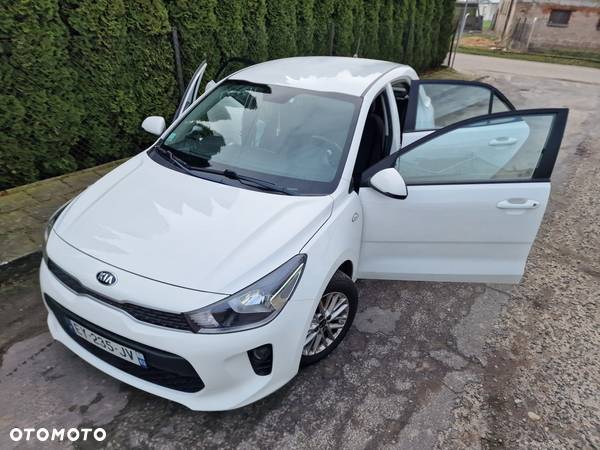 Kia Rio 1.2 Business Line - 13