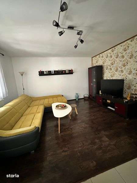 Vand casa in triplex utvin la principala - Imagine principală: 5/8