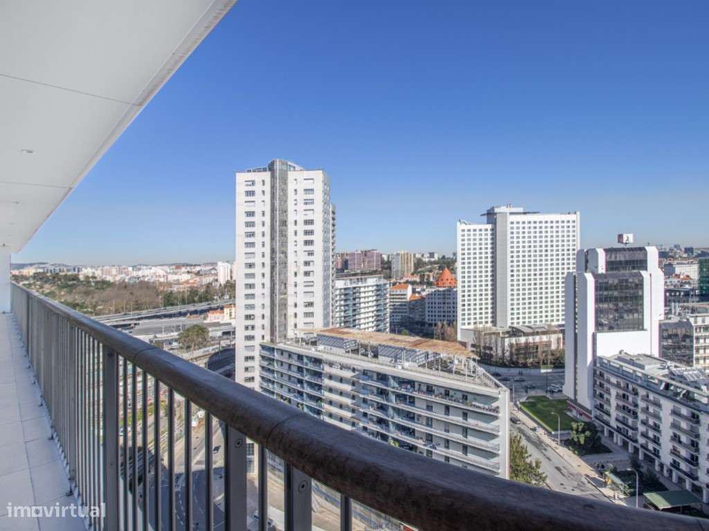 Apartamento T2 com varanda, estacionamento no Condomínio Infinity-32