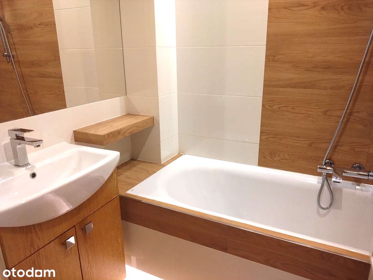 Jasne, 3-pokojowe mieszkanie w ścisłym centrum, piękny widok na góry - Pełny obrazek: 4/20