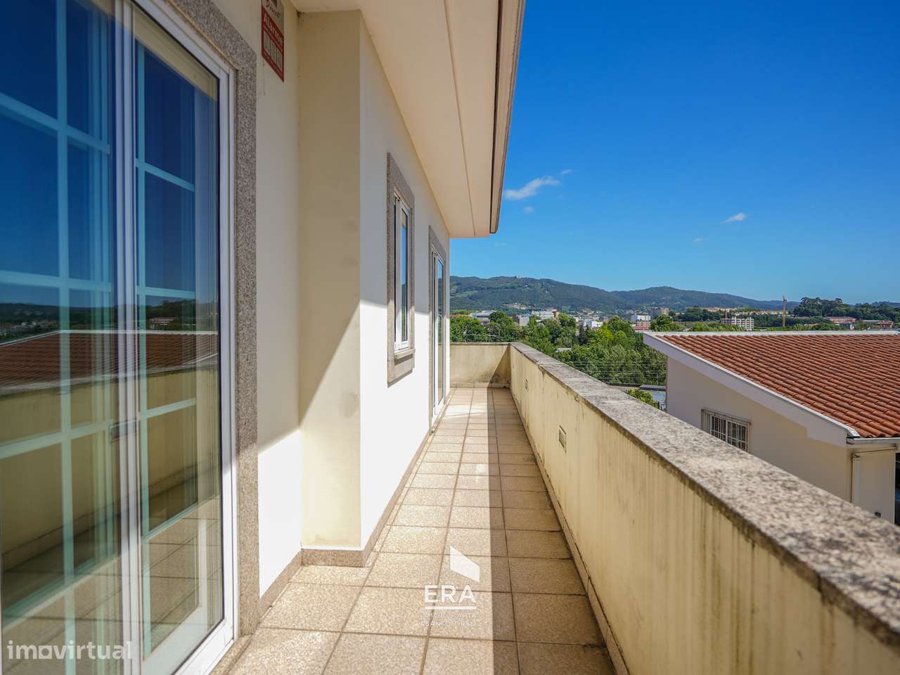 Moradia V3 em Santo Tirso-23