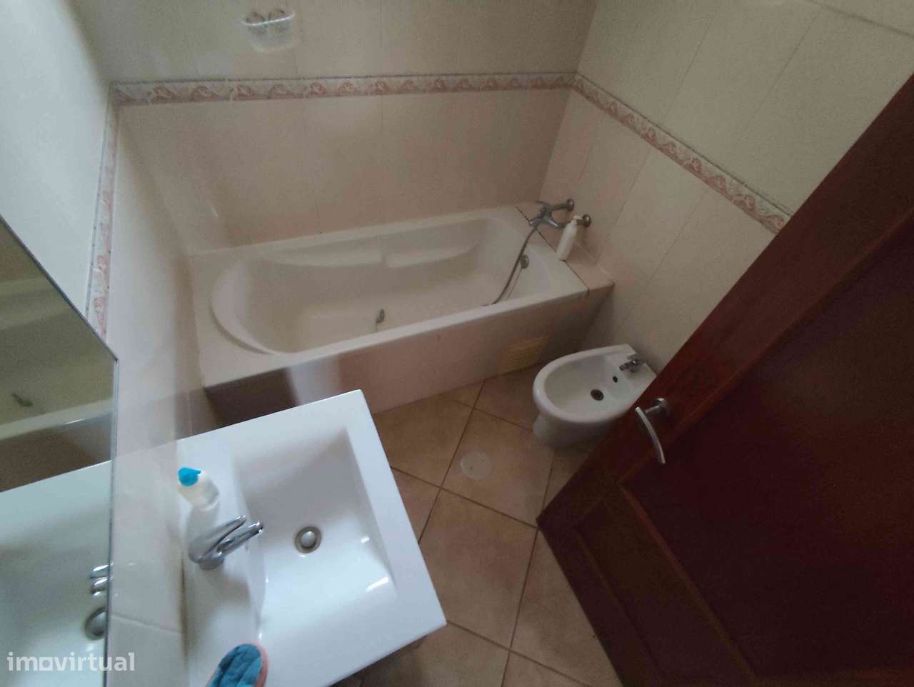 Moradia T2 com Terreno e Potencial de Construção-6