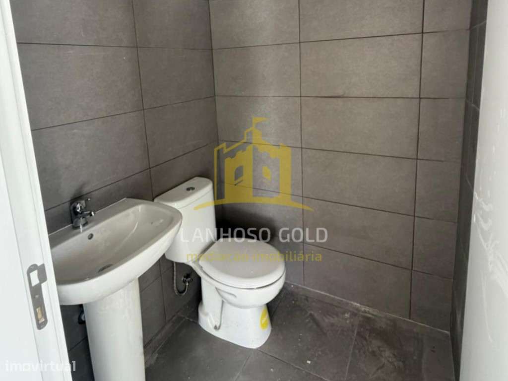 Loja para Venda no Pontido - Póvoa de Lanhoso - Grande imagem: 5/7