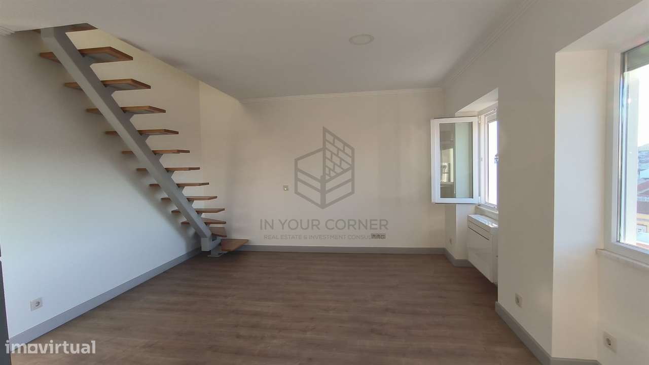 Apartamento T4 DUPLEX Venda em São Vicente,Lisboa-36