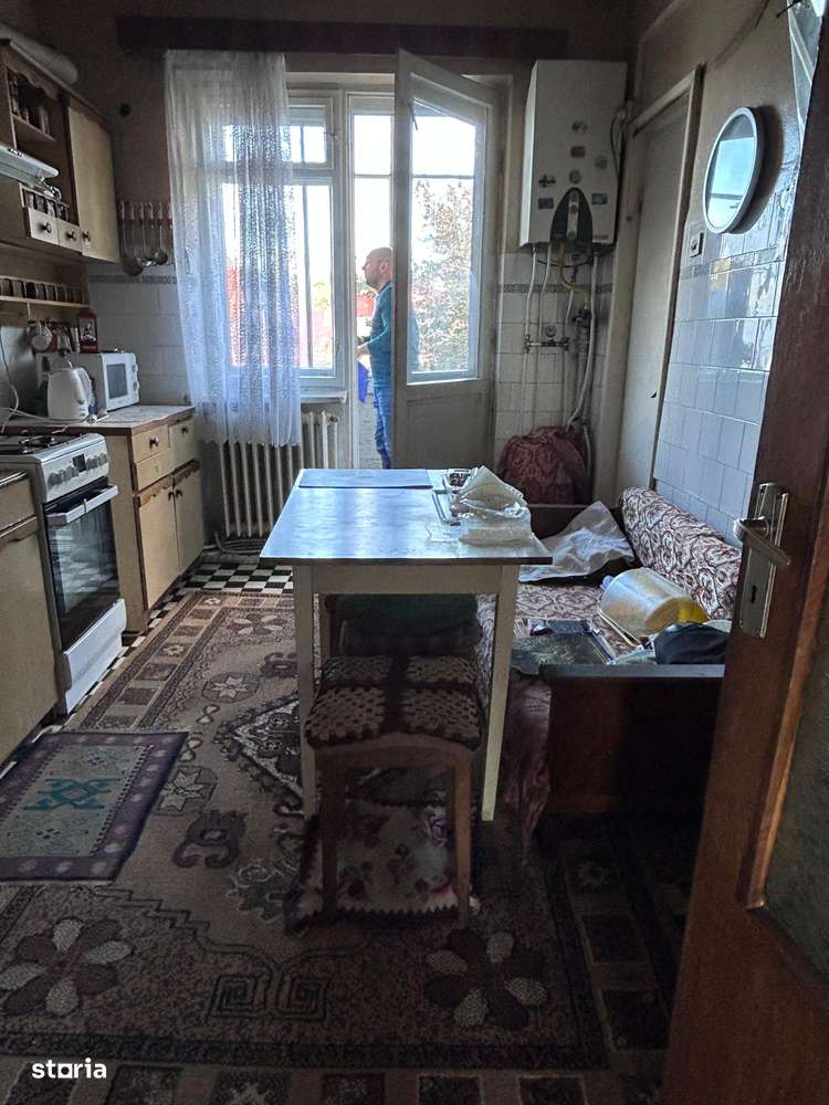 Oferta speciala-ultracentral 4 camere ,etaj 1-16