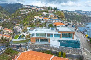 Moradia unifamiliar T3, com vista sobre o mar e sobre a vila da Ponta - Grande imagem: 2/53