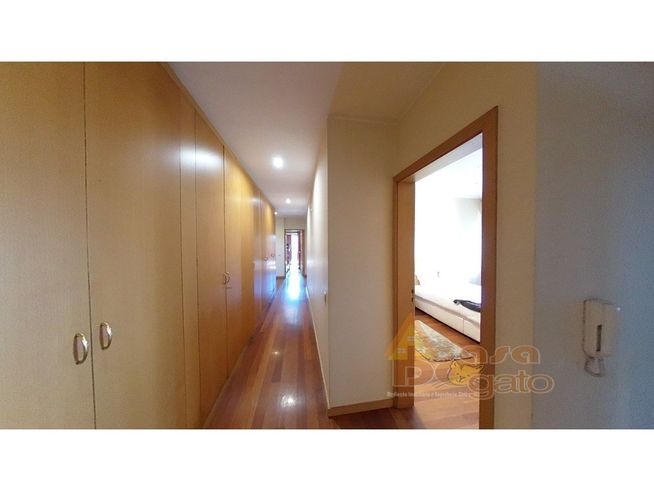 uma moradia única com um panorama ímpar-29